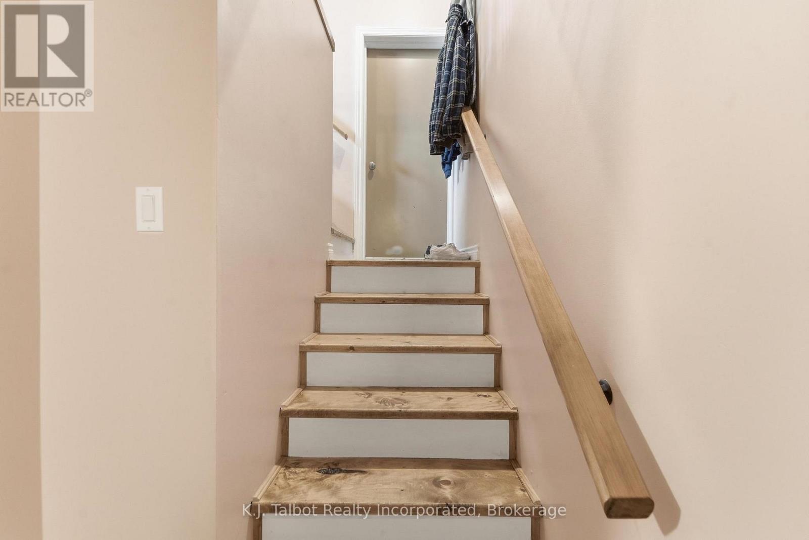 155 James Street, Central Huron, Ontario  N0M 1L0 - Photo 16 - X13424846
