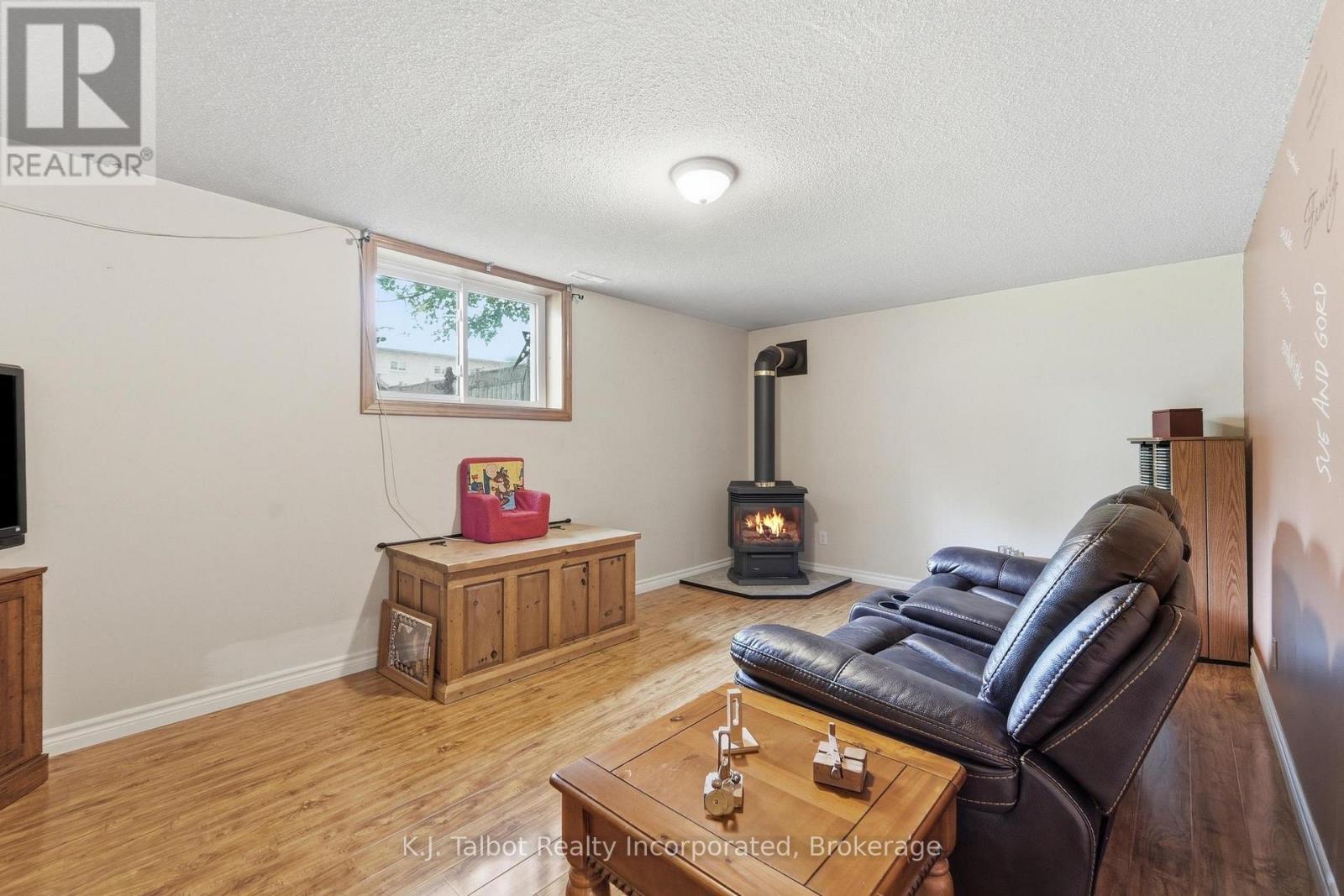 155 James Street, Central Huron, Ontario  N0M 1L0 - Photo 19 - X13424846