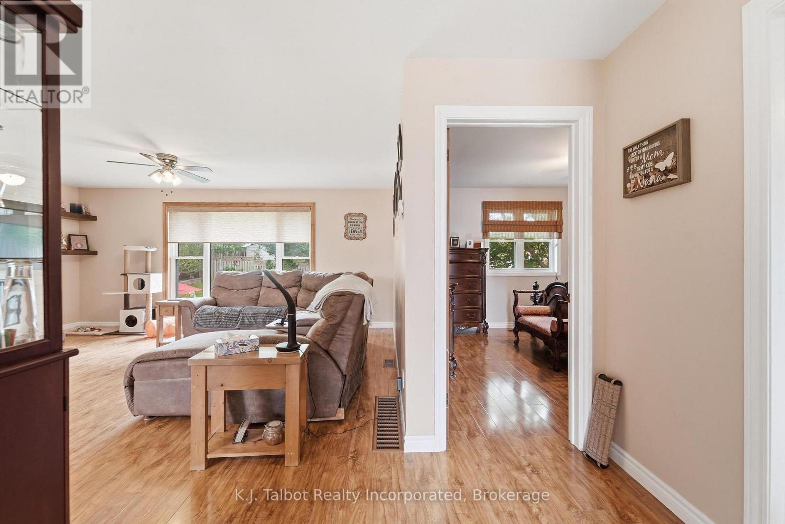 155 James Street, Central Huron, Ontario  N0M 1L0 - Photo 2 - X13424846
