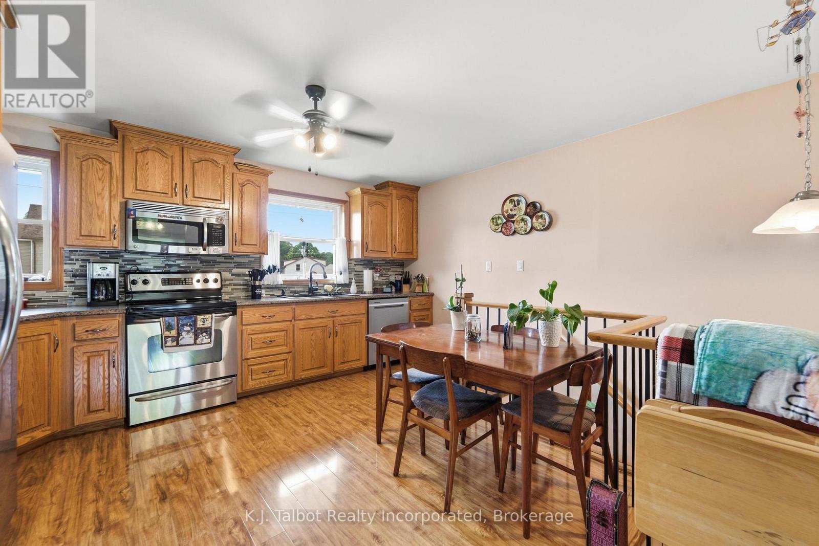 155 James Street, Central Huron, Ontario  N0M 1L0 - Photo 7 - X13424846