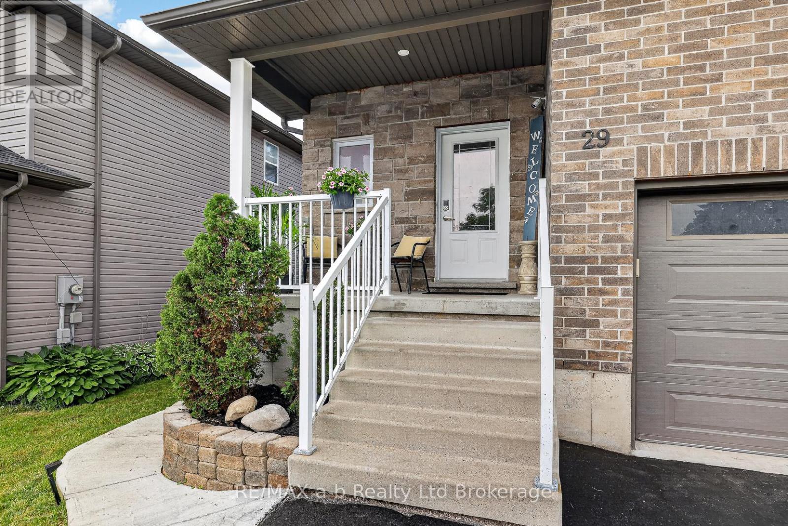 29 Kendell Lane, Ingersoll, Ontario  N5C 0B7 - Photo 32 - X13425096