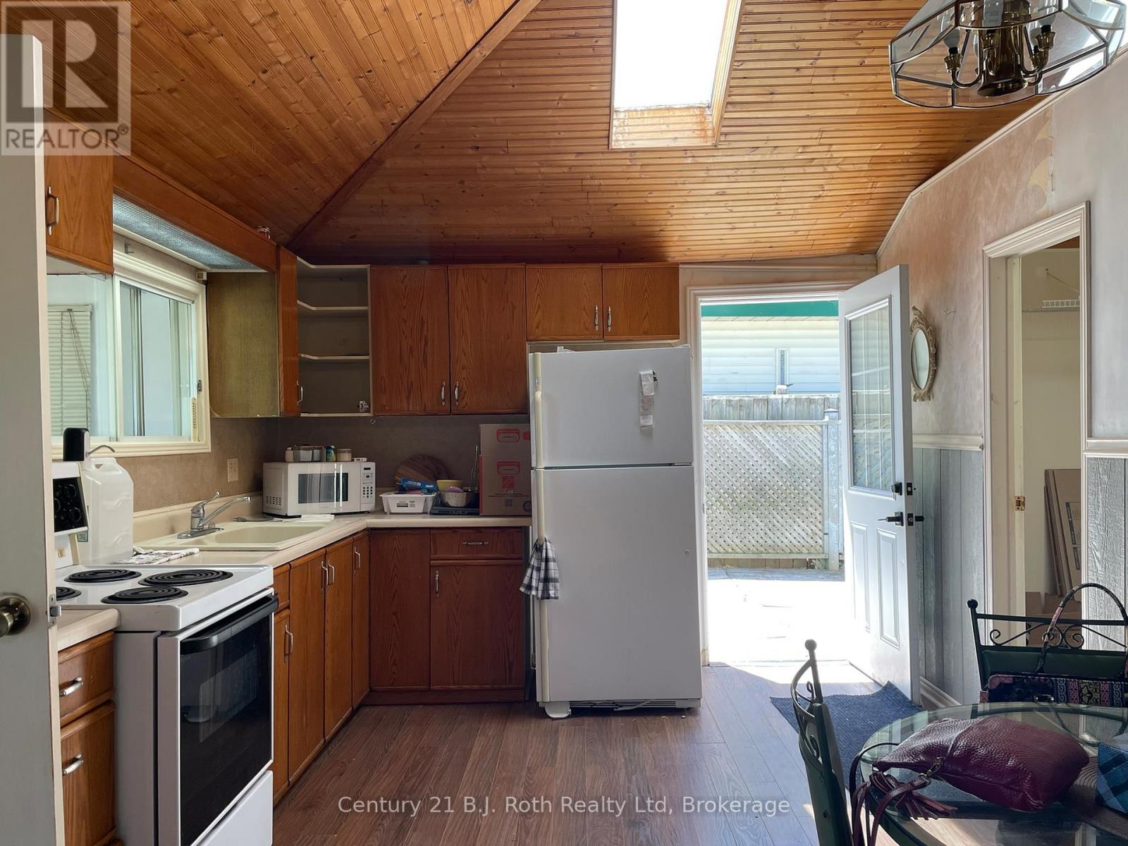 15 Bow Road, Tiny, Ontario  L9M 0B3 - Photo 11 - S13424974