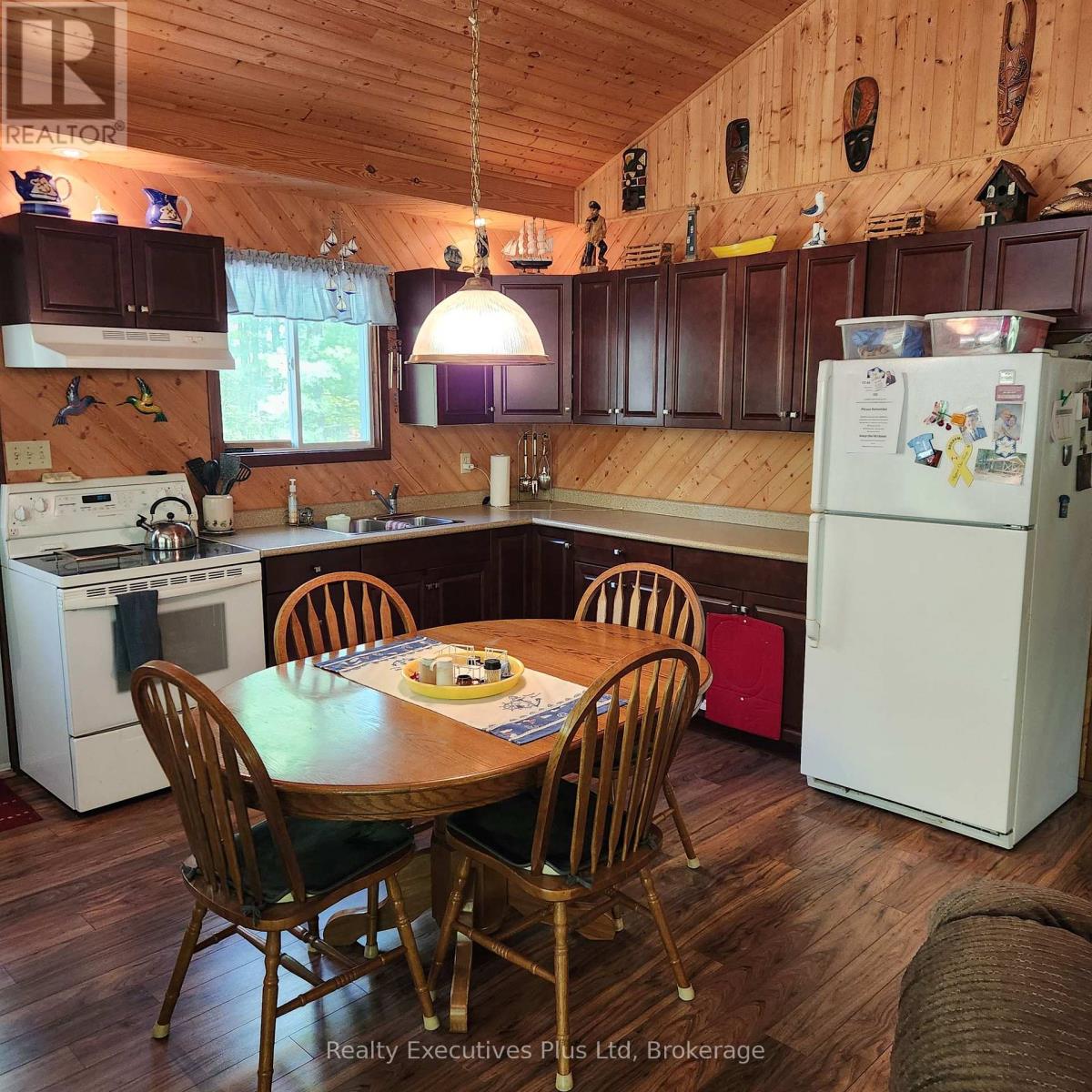 12 Waagosh Miikans Lane, Christian Island 30, Ontario  L9M 0A9 - Photo 6 - S13420210