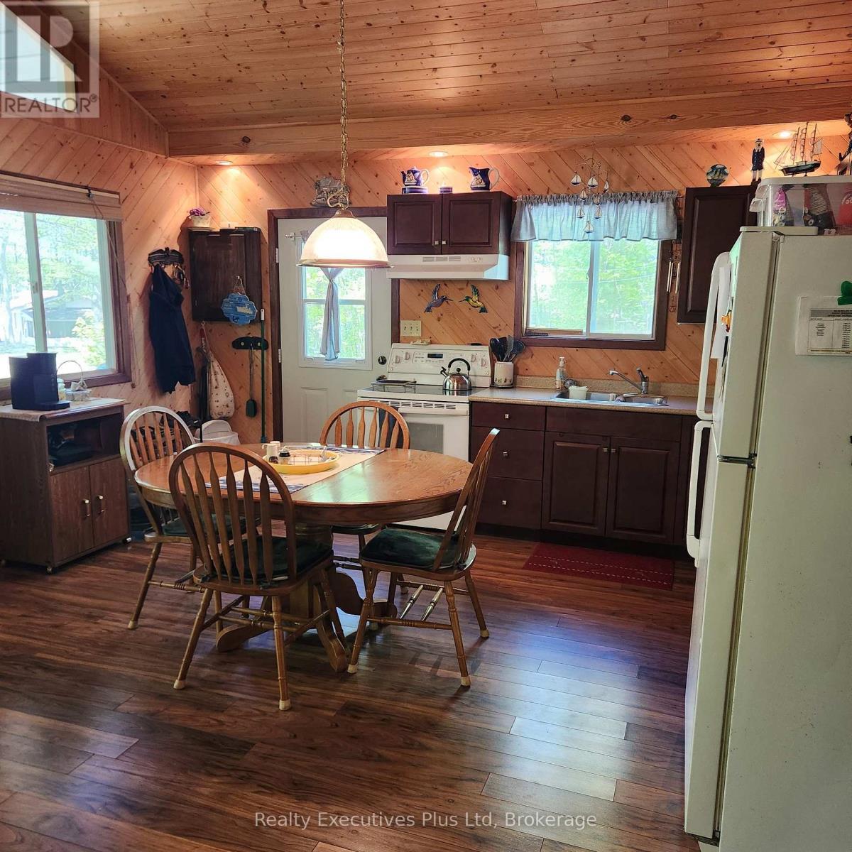 12 Waagosh Miikans Lane, Christian Island 30, Ontario  L9M 0A9 - Photo 7 - S13420210
