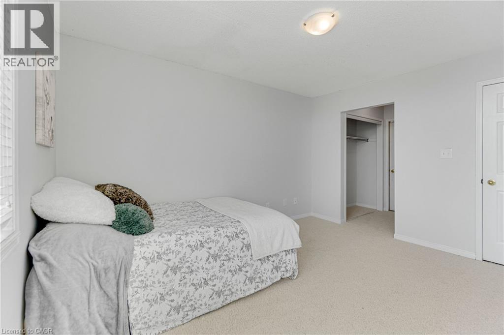 7419 Black Walnut Trail, Mississauga, Ontario  L5N 8A4 - Photo 6 - 40831651