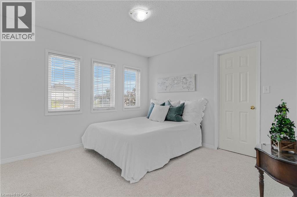7419 Black Walnut Trail, Mississauga, Ontario  L5N 8A4 - Photo 7 - 40831651