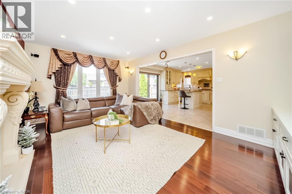 19 Sonata Avenue, Hamilton, Ontario  L9C 7T9 - Photo 12 - 40838248