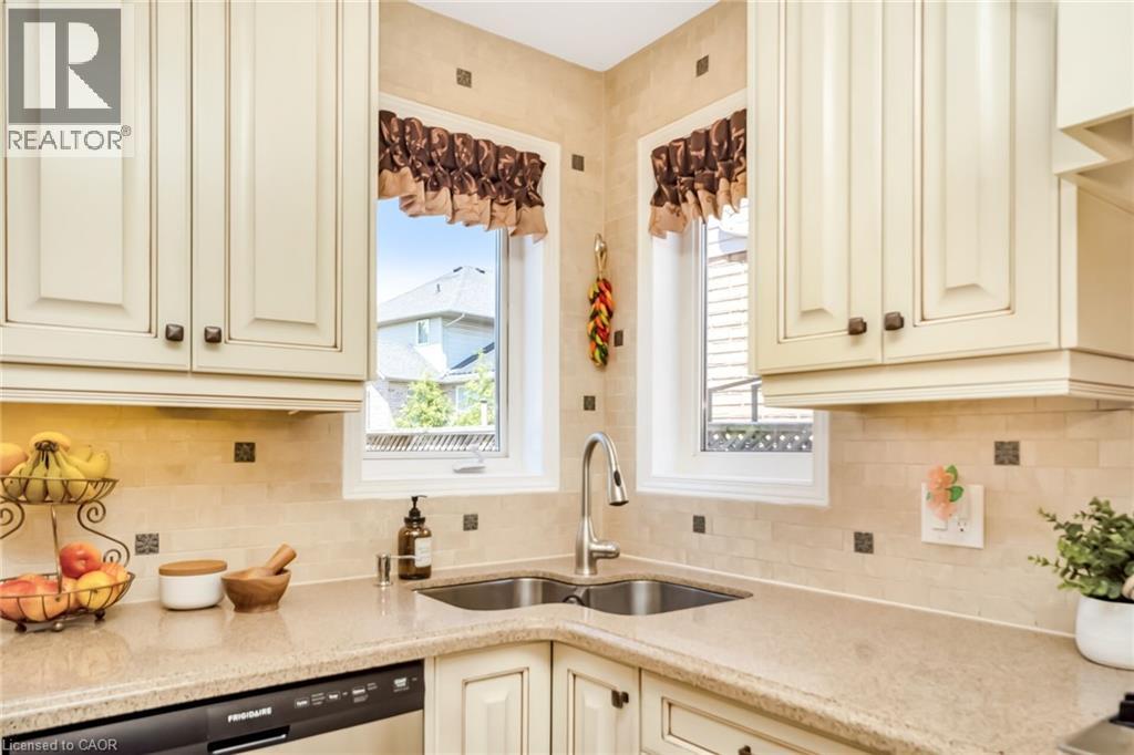 19 Sonata Avenue, Hamilton, Ontario  L9C 7T9 - Photo 21 - 40838248