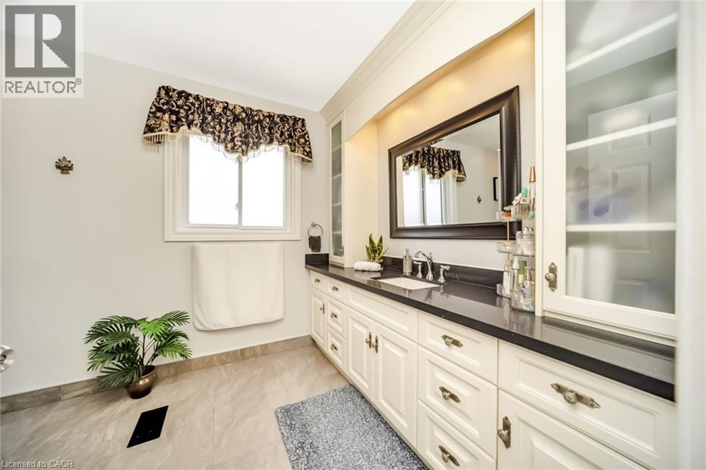 19 Sonata Avenue, Hamilton, Ontario  L9C 7T9 - Photo 31 - 40838248