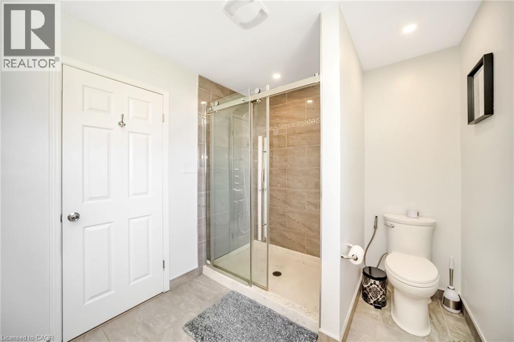 19 Sonata Avenue, Hamilton, Ontario  L9C 7T9 - Photo 32 - 40838248