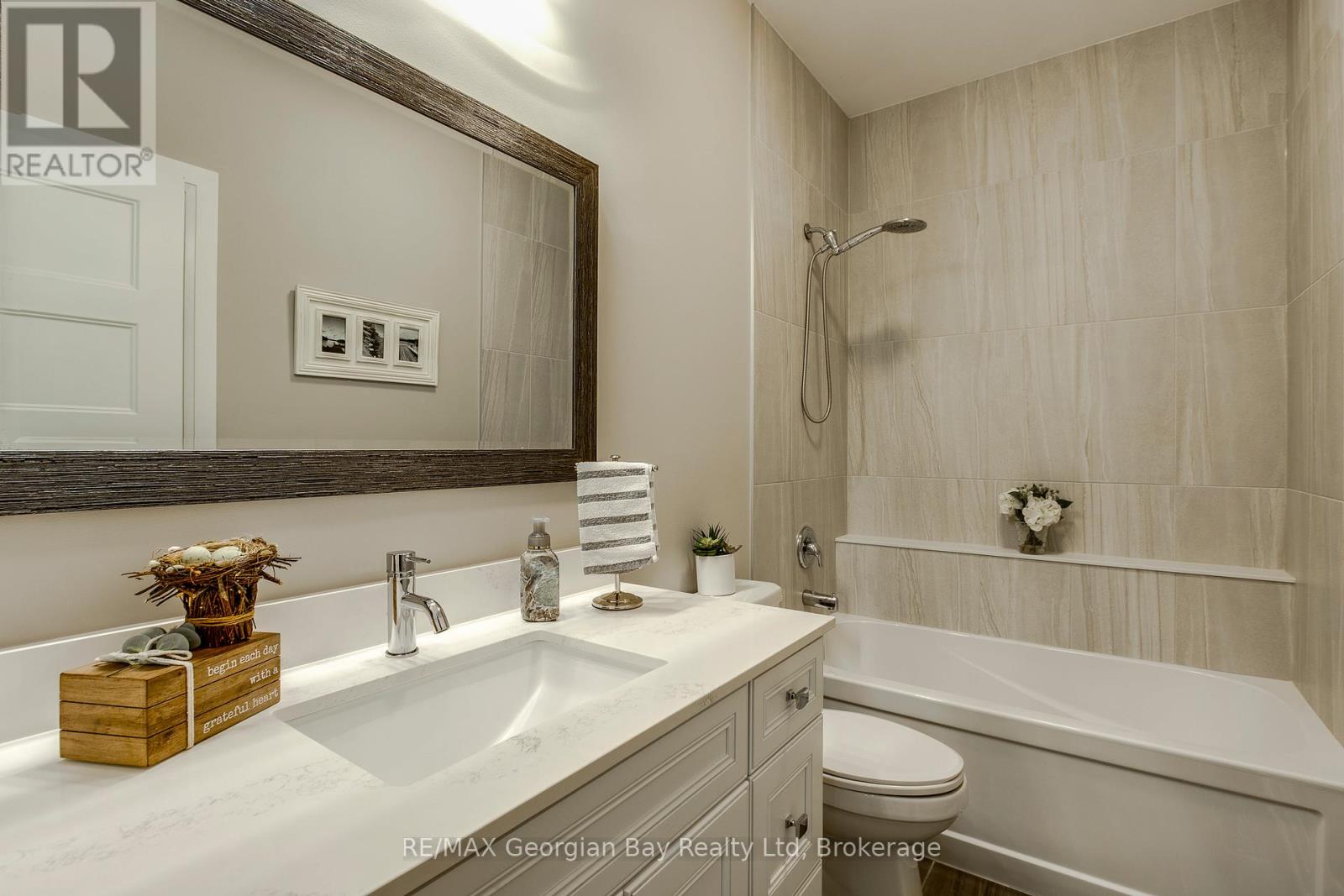 50 Windermere Circle, Tay, Ontario  L4R 0C3 - Photo 8 - S13425812
