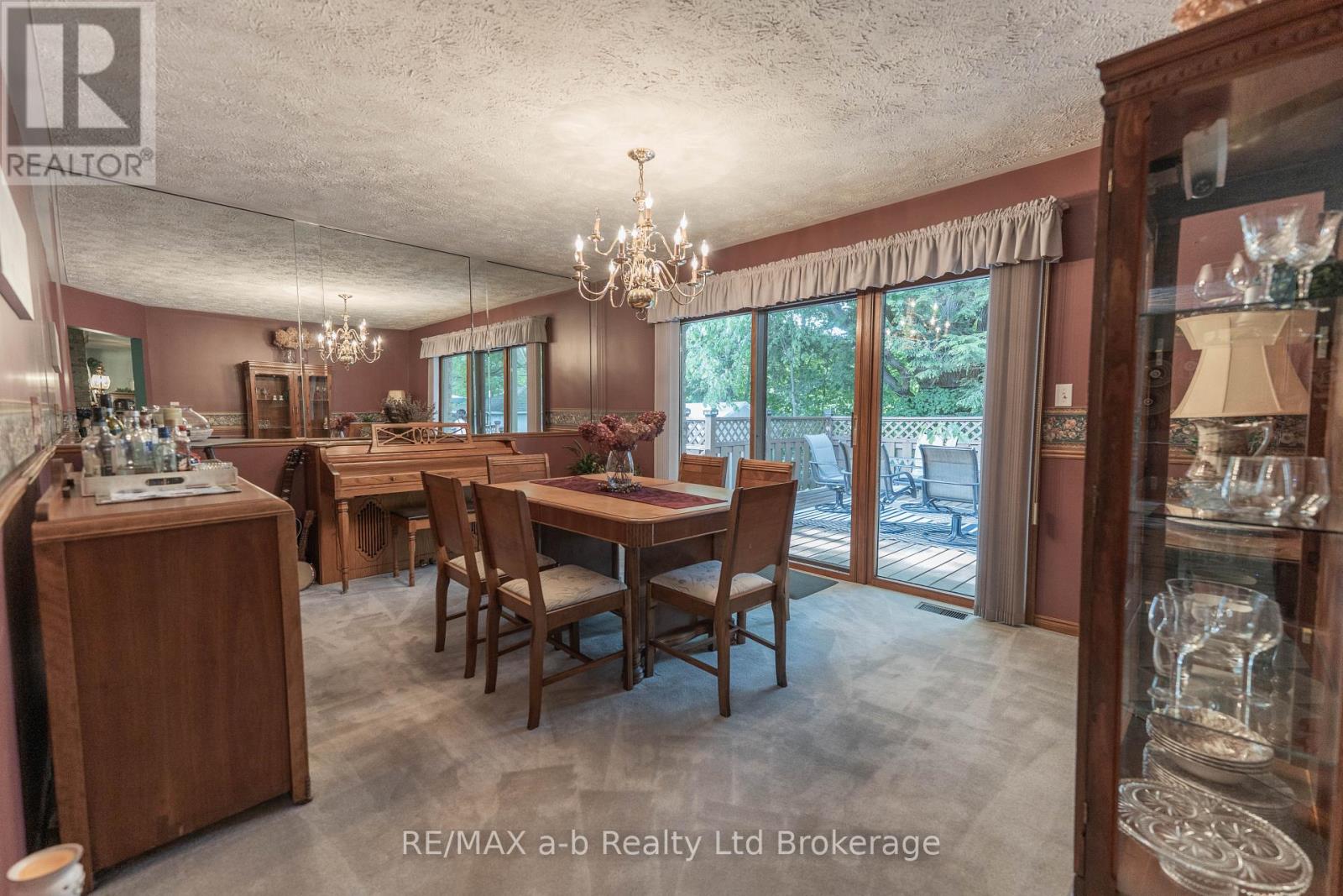 34 Lorraine Avenue, Tillsonburg, Ontario  N4G 4V3 - Photo 12 - X13425656