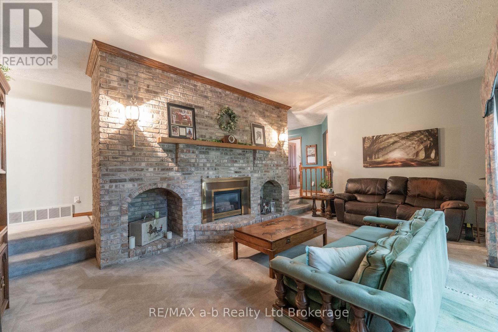 34 Lorraine Avenue, Tillsonburg, Ontario  N4G 4V3 - Photo 15 - X13425656