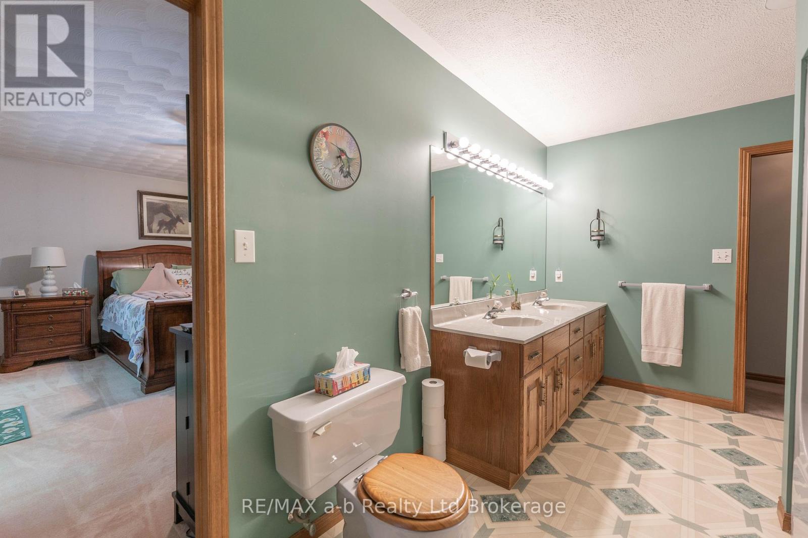 34 Lorraine Avenue, Tillsonburg, Ontario  N4G 4V3 - Photo 19 - X13425656