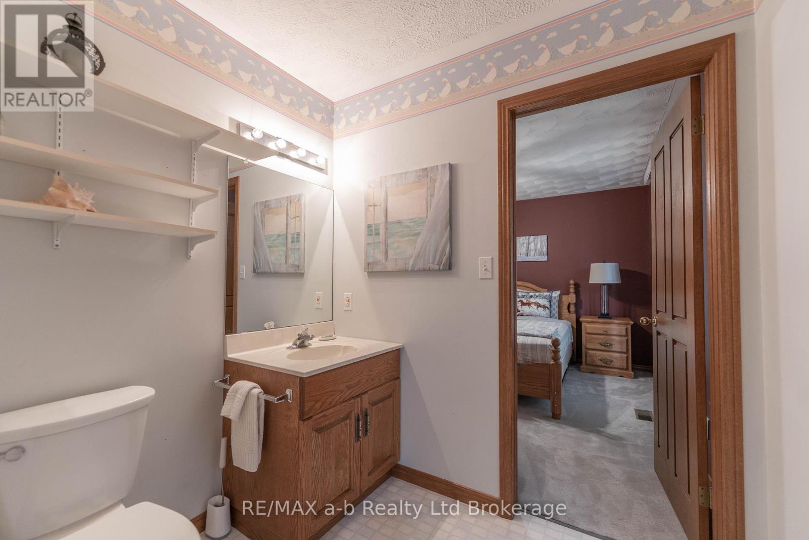 34 Lorraine Avenue, Tillsonburg, Ontario  N4G 4V3 - Photo 21 - X13425656