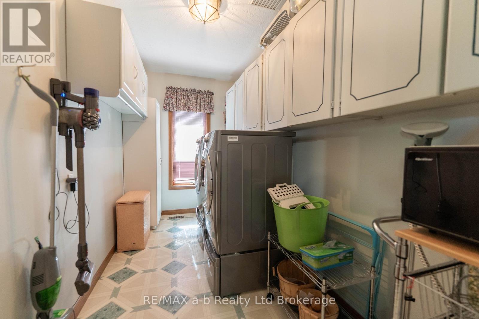 34 Lorraine Avenue, Tillsonburg, Ontario  N4G 4V3 - Photo 24 - X13425656