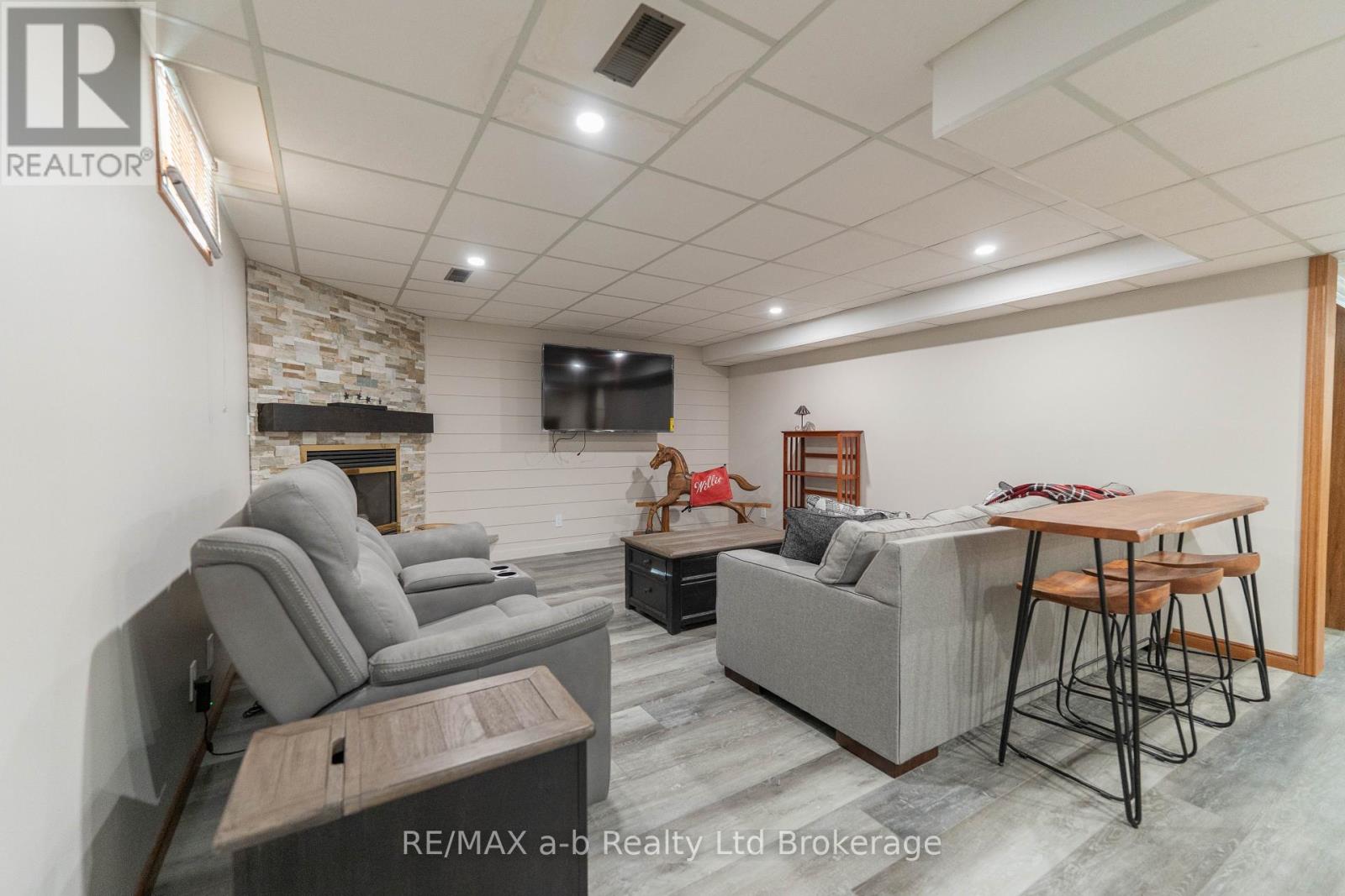 34 Lorraine Avenue, Tillsonburg, Ontario  N4G 4V3 - Photo 26 - X13425656