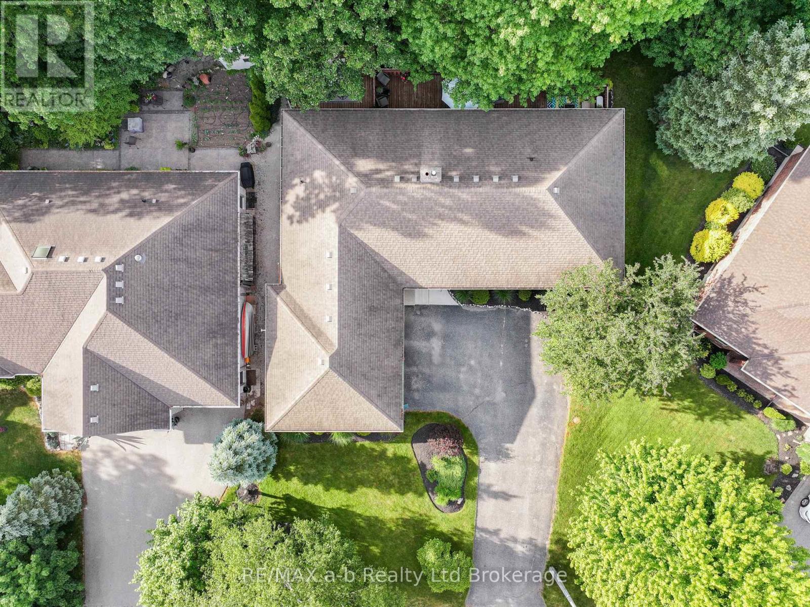 34 Lorraine Avenue, Tillsonburg, Ontario  N4G 4V3 - Photo 47 - X13425656