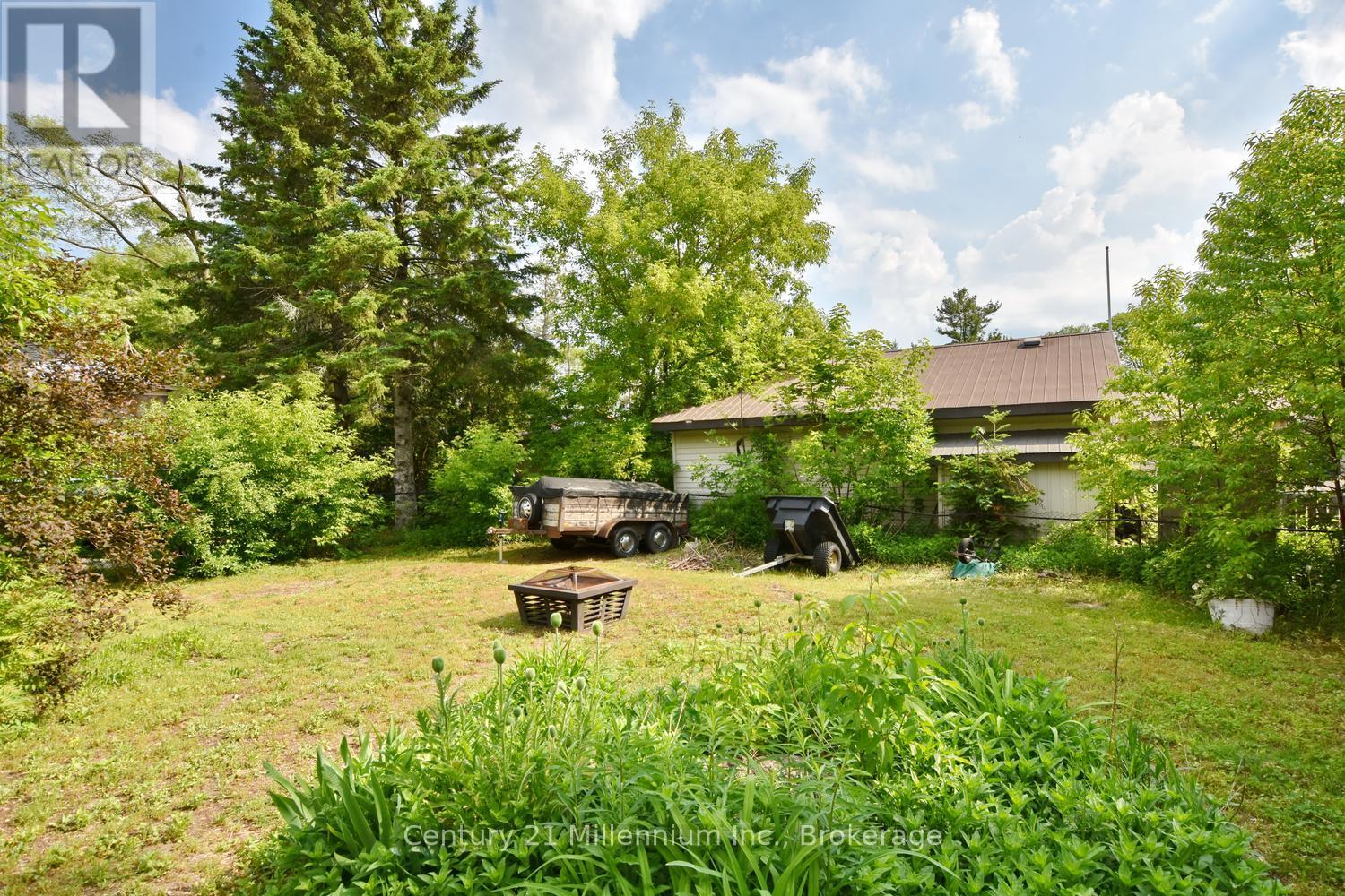 25 Berkely Street, Wasaga Beach, Ontario  L9Z 2N6 - Photo 12 - S13425884