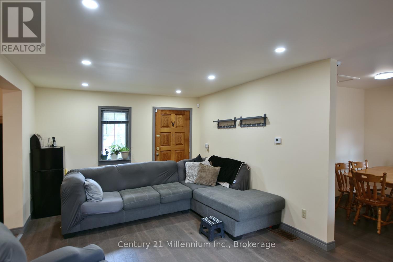25 Berkely Street, Wasaga Beach, Ontario  L9Z 2N6 - Photo 26 - S13425884