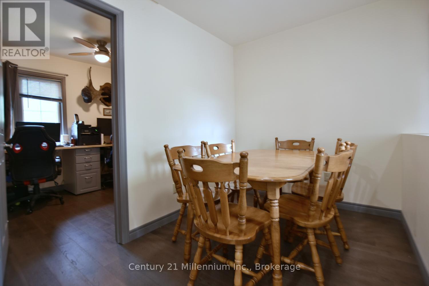 25 Berkely Street, Wasaga Beach, Ontario  L9Z 2N6 - Photo 27 - S13425884