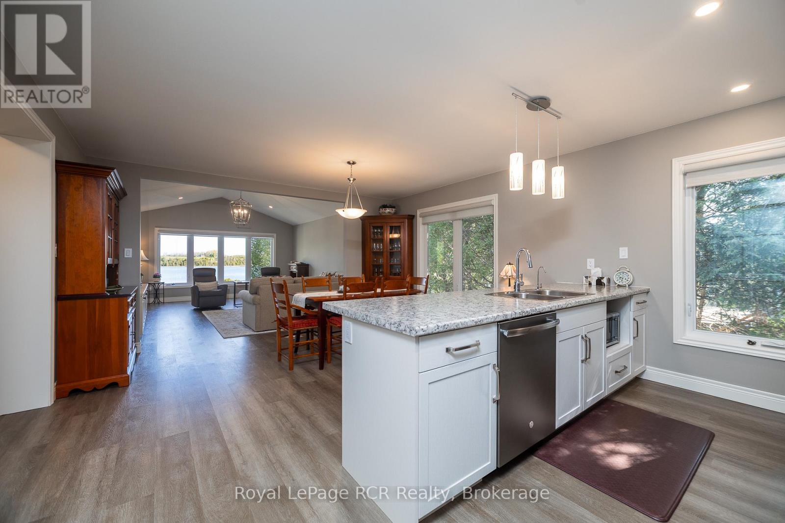 474825 Townsend Lake Road, West Grey, Ontario  N0C 1H0 - Photo 9 - X13426154
