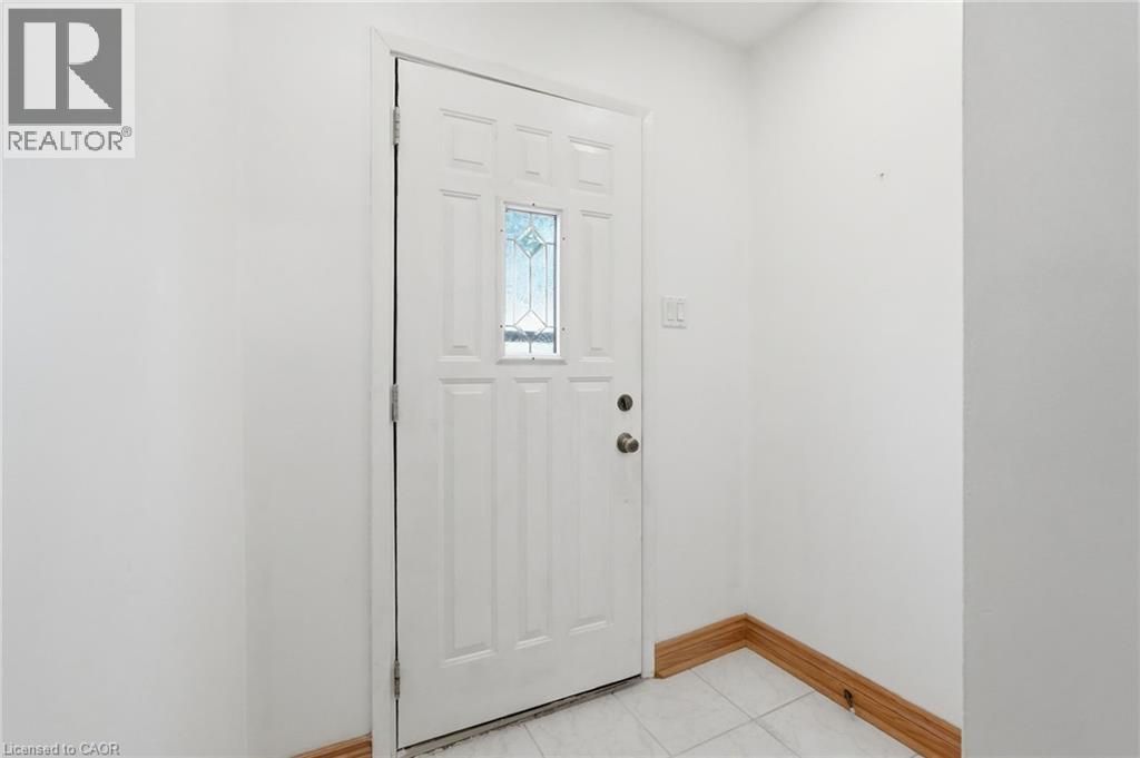 58 Onslow Court, Oakville, Ontario  L6H 1J2 - Photo 4 - 40838582
