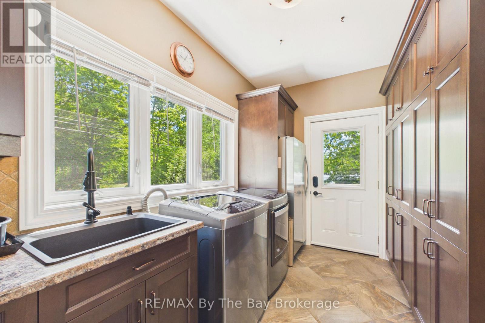 61 Mckellar Lake Road, Mckellar, Ontario  P0G 1C0 - Photo 11 - X13426658