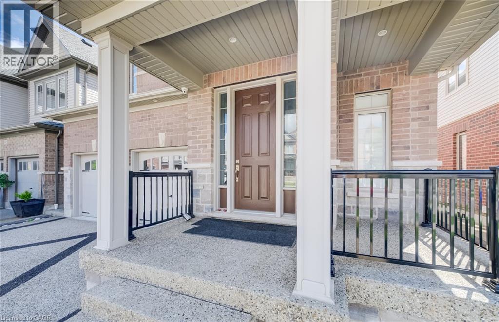 588 Beckview Crescent, Kitchener, Ontario  N2R 0R4 - Photo 4 - 40838695