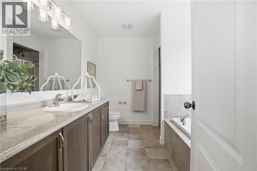 6414 Dilalla Crescent, Niagara Falls, Ontario  L2H 0C9 - Photo 14 - 40838587
