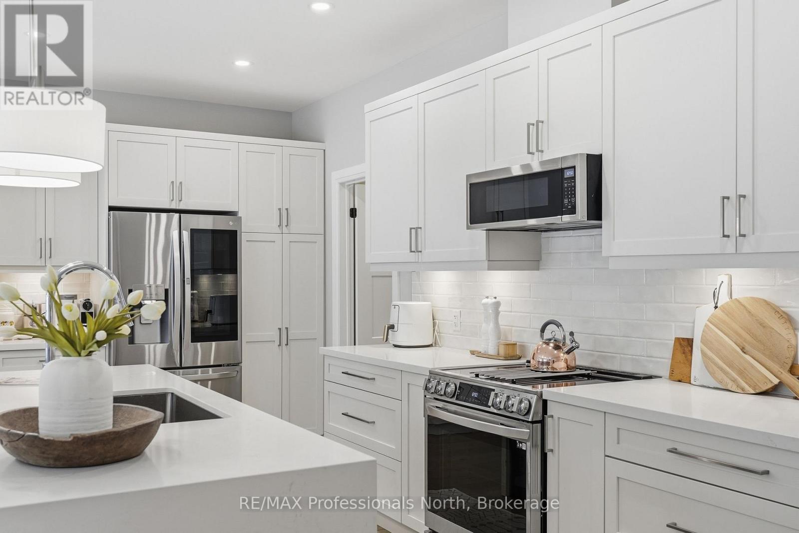 71 Jack Street, Huntsville, Ontario  P1H 0G4 - Photo 8 - X13427126