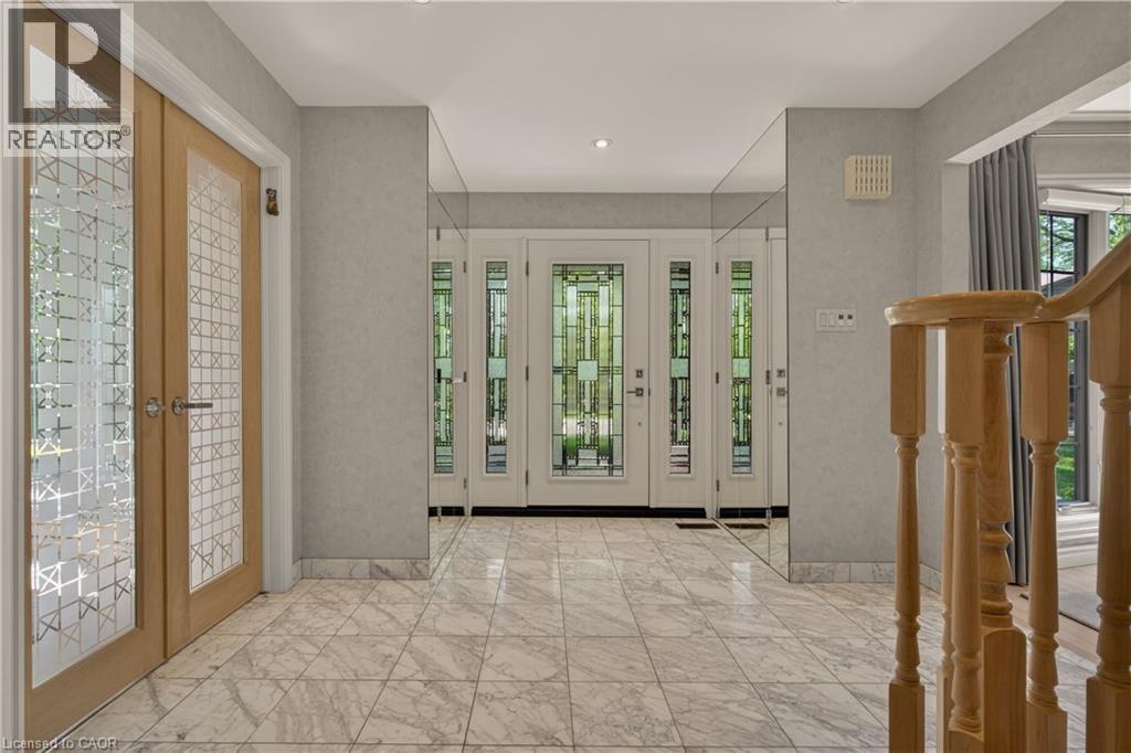 23 Lantern Lane, Dundas, Ontario  L9H 6N9 - Photo 4 - 40838484