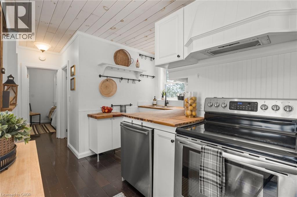 469 Rowanwood Road, Huntsville, Ontario  P0B 1M0 - Photo 16 - 40838238