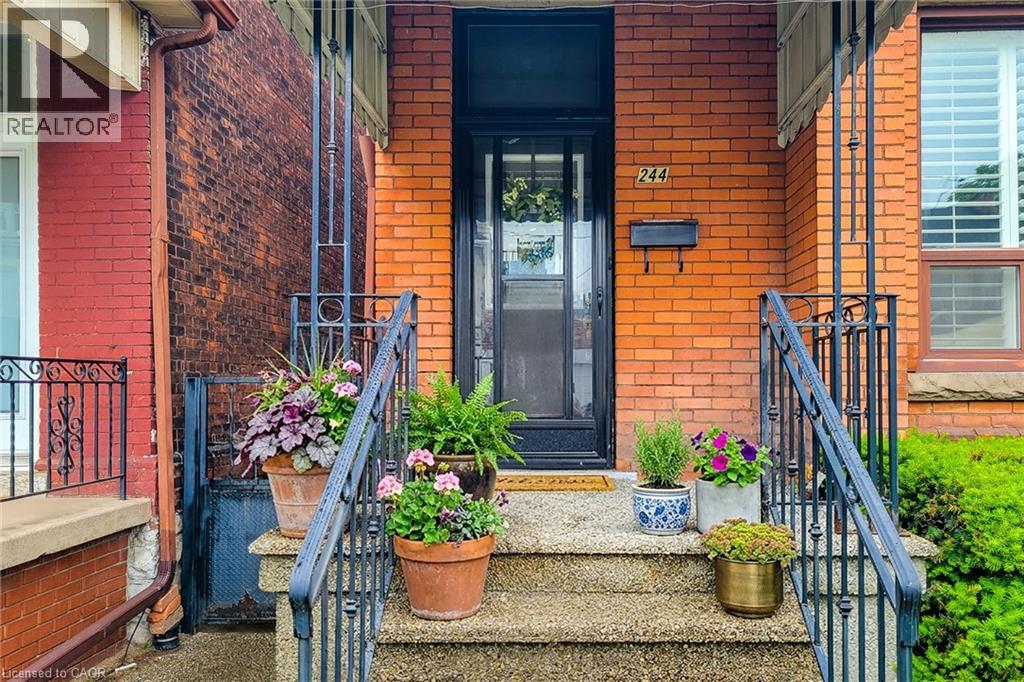 244 Hughson Street N, Hamilton, Ontario  L8L 4M3 - Photo 4 - 40835437