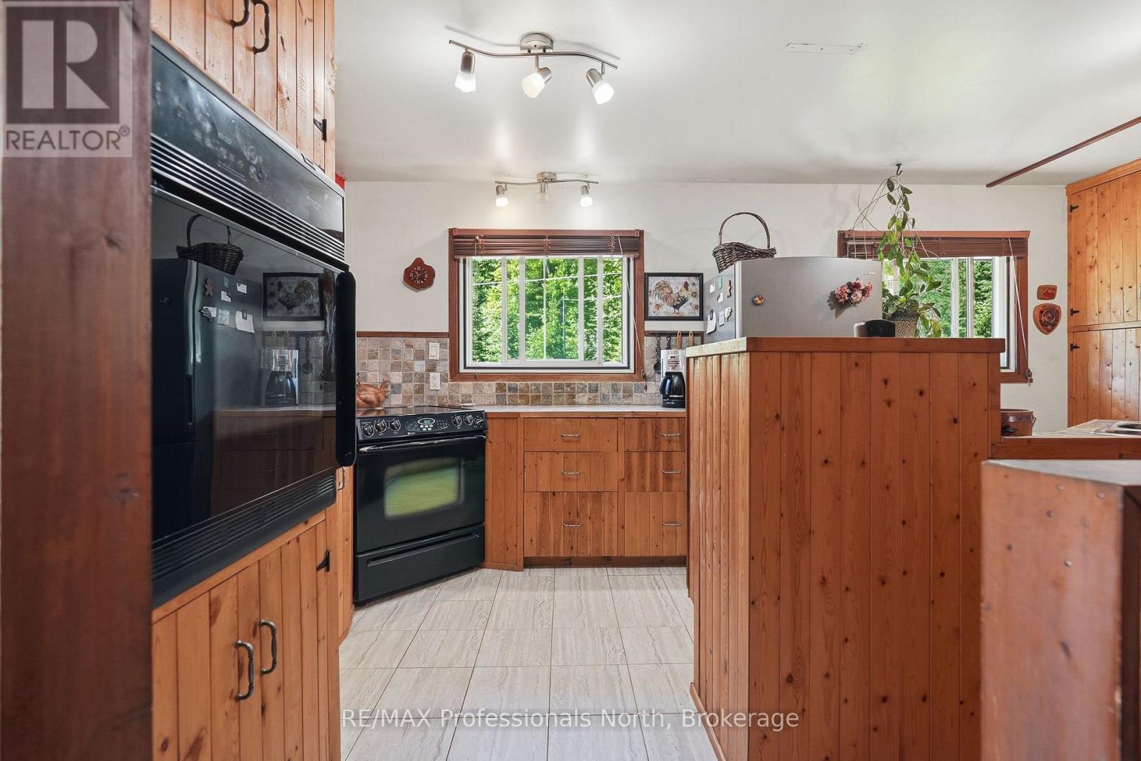 329 Waseosa Lake Road N, Huntsville, Ontario  P1H 2J4 - Photo 6 - X13427432
