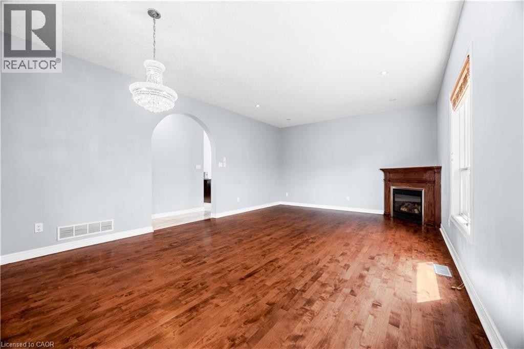 4 Clairfields Drive W, Guelph, Ontario  N1G 5H5 - Photo 10 - 40838419