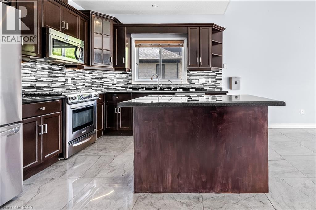 4 Clairfields Drive W, Guelph, Ontario  N1G 5H5 - Photo 17 - 40838419