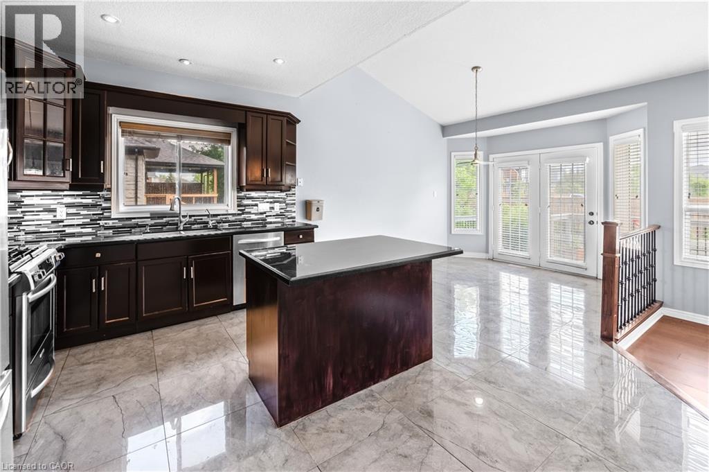4 Clairfields Drive W, Guelph, Ontario  N1G 5H5 - Photo 18 - 40838419
