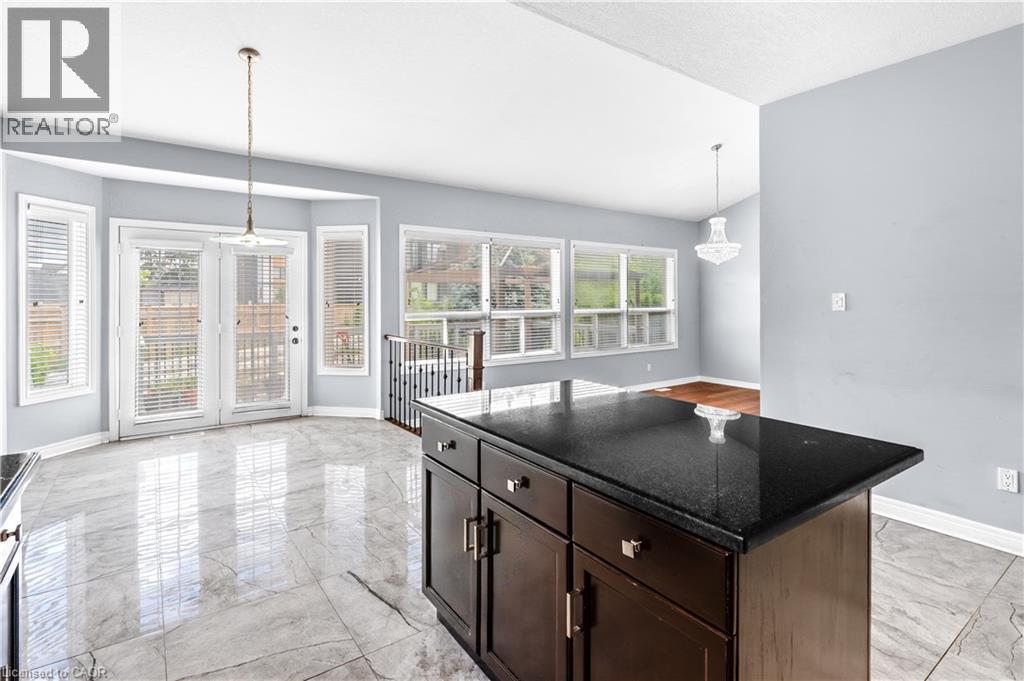 4 Clairfields Drive W, Guelph, Ontario  N1G 5H5 - Photo 19 - 40838419