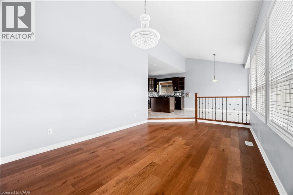 4 Clairfields Drive W, Guelph, Ontario  N1G 5H5 - Photo 22 - 40838419