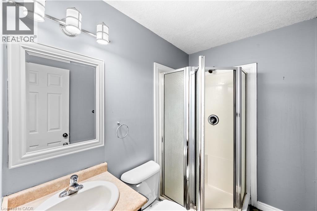 4 Clairfields Drive W, Guelph, Ontario  N1G 5H5 - Photo 24 - 40838419