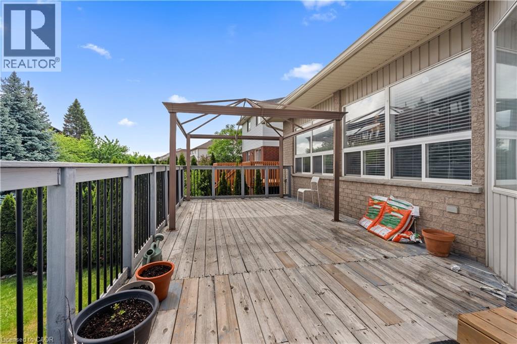 4 Clairfields Drive W, Guelph, Ontario  N1G 5H5 - Photo 25 - 40838419