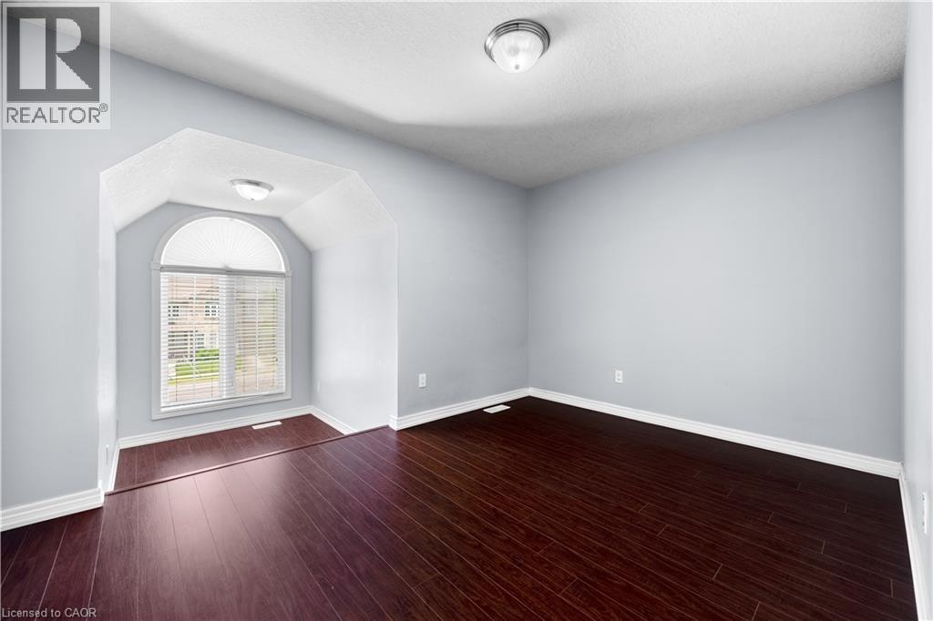 4 Clairfields Drive W, Guelph, Ontario  N1G 5H5 - Photo 29 - 40838419