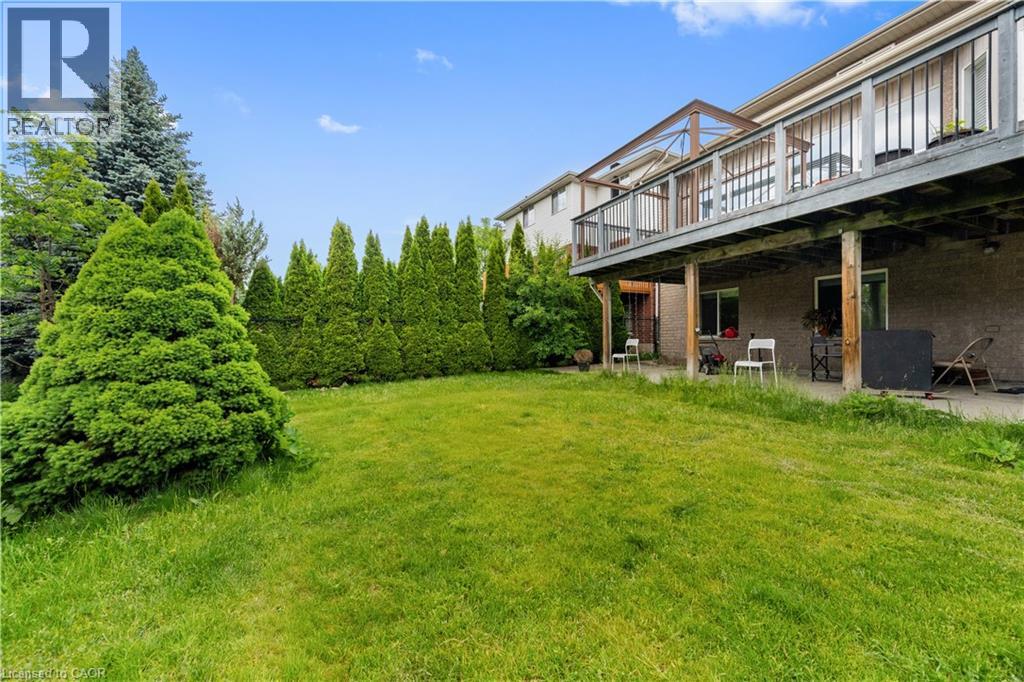 4 Clairfields Drive W, Guelph, Ontario  N1G 5H5 - Photo 43 - 40838419