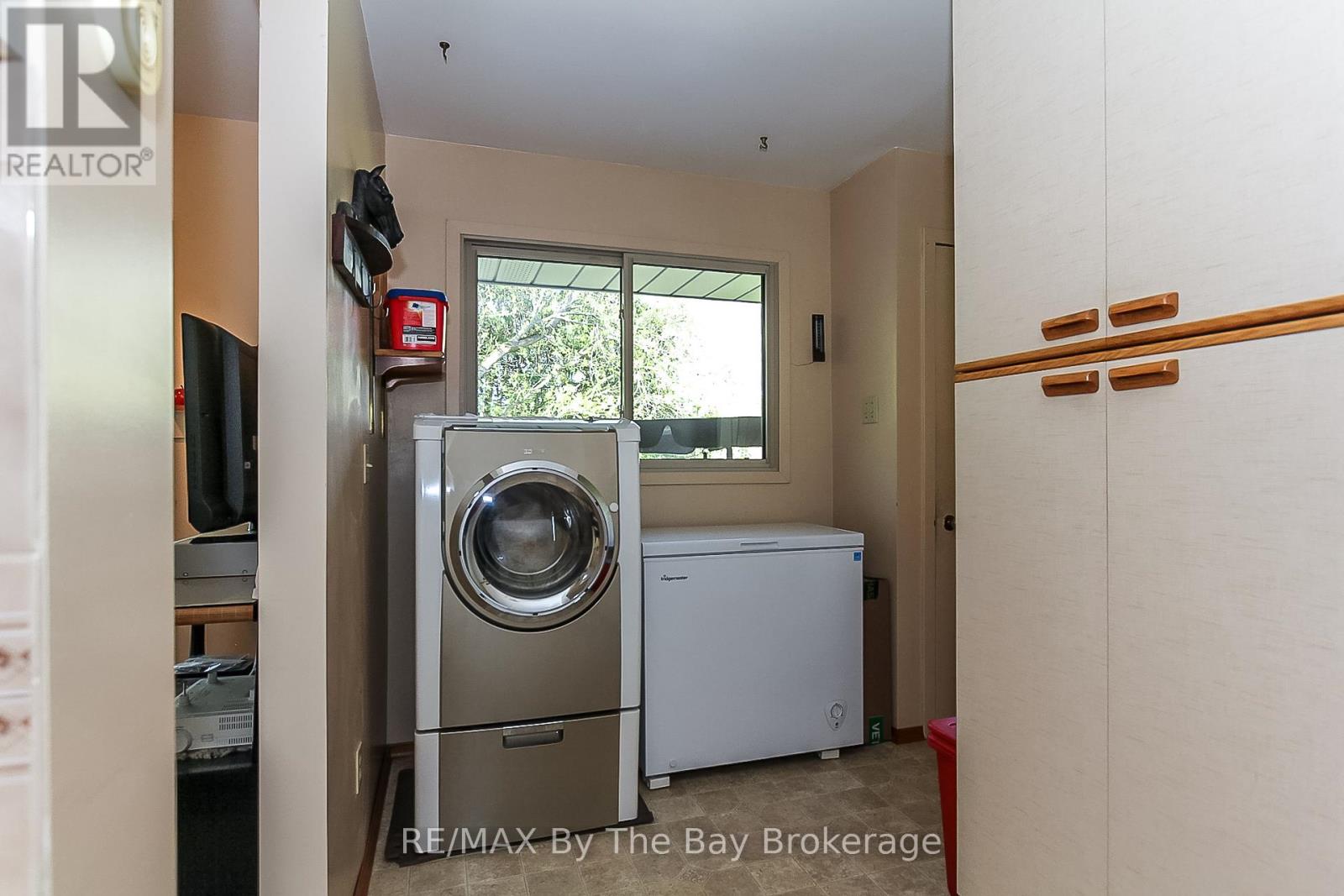 630 Sunnidale Road S, Wasaga Beach, Ontario  L9Z 1J7 - Photo 15 - S13427516