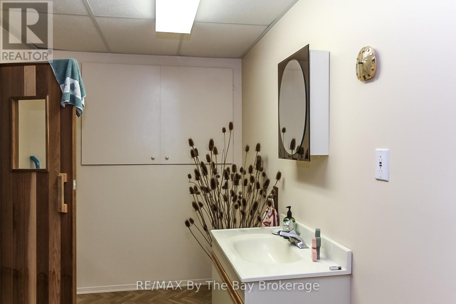 630 Sunnidale Road S, Wasaga Beach, Ontario  L9Z 1J7 - Photo 22 - S13427516
