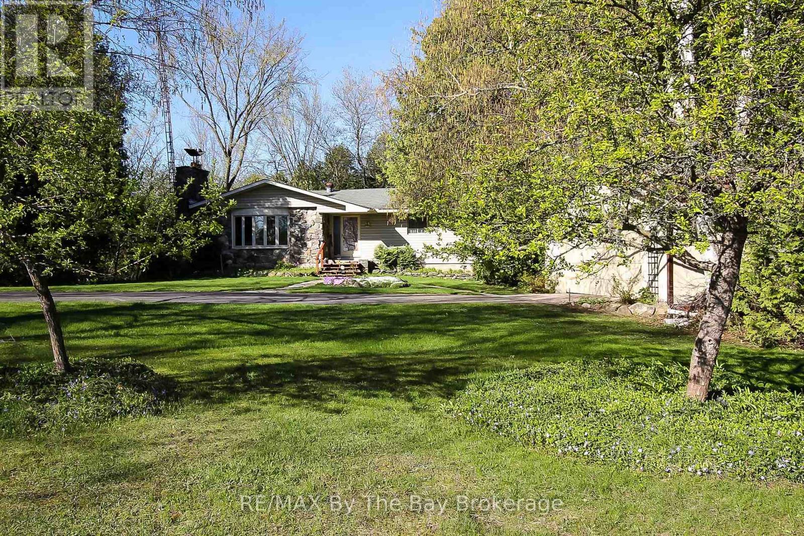 630 Sunnidale Road S, Wasaga Beach, Ontario  L9Z 1J7 - Photo 3 - S13427516