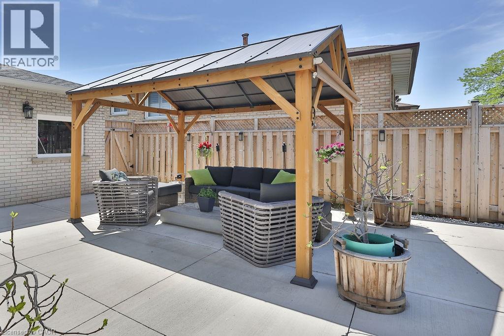 11 Lynwood Drive, Stoney Creek, Ontario  L8E 3E7 - Photo 26 - 40838732