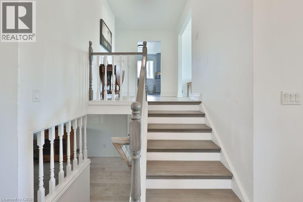 11 Lynwood Drive, Stoney Creek, Ontario  L8E 3E7 - Photo 6 - 40838732