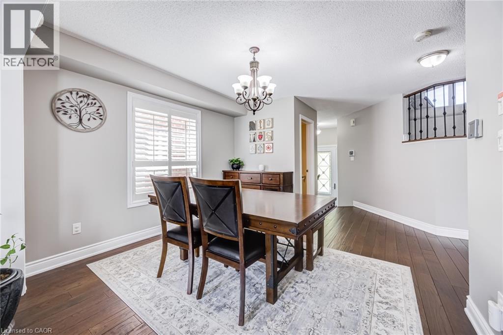 7 Bramoak Crescent, Brampton, Ontario  L7A 1T7 - Photo 5 - 40838645
